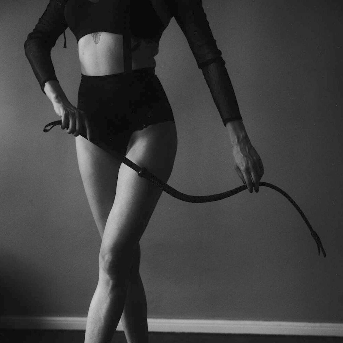 Nica Éclat – Domina / Dominus in Berlin